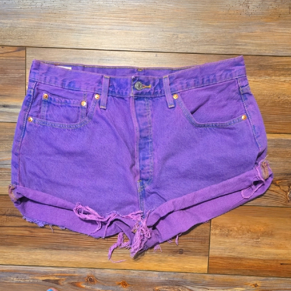 Levi's Premium 501 Purple Denim Women Shorts Size 32